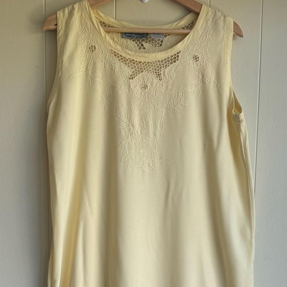 Jane Ashley Vintage Butter Yellow Slip Sz M Embroidered Maxi Sun Summer Dress
